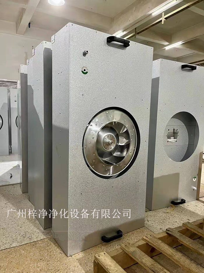 潔凈棚的總體積是直接影響FFU數(shù)量的直接因素